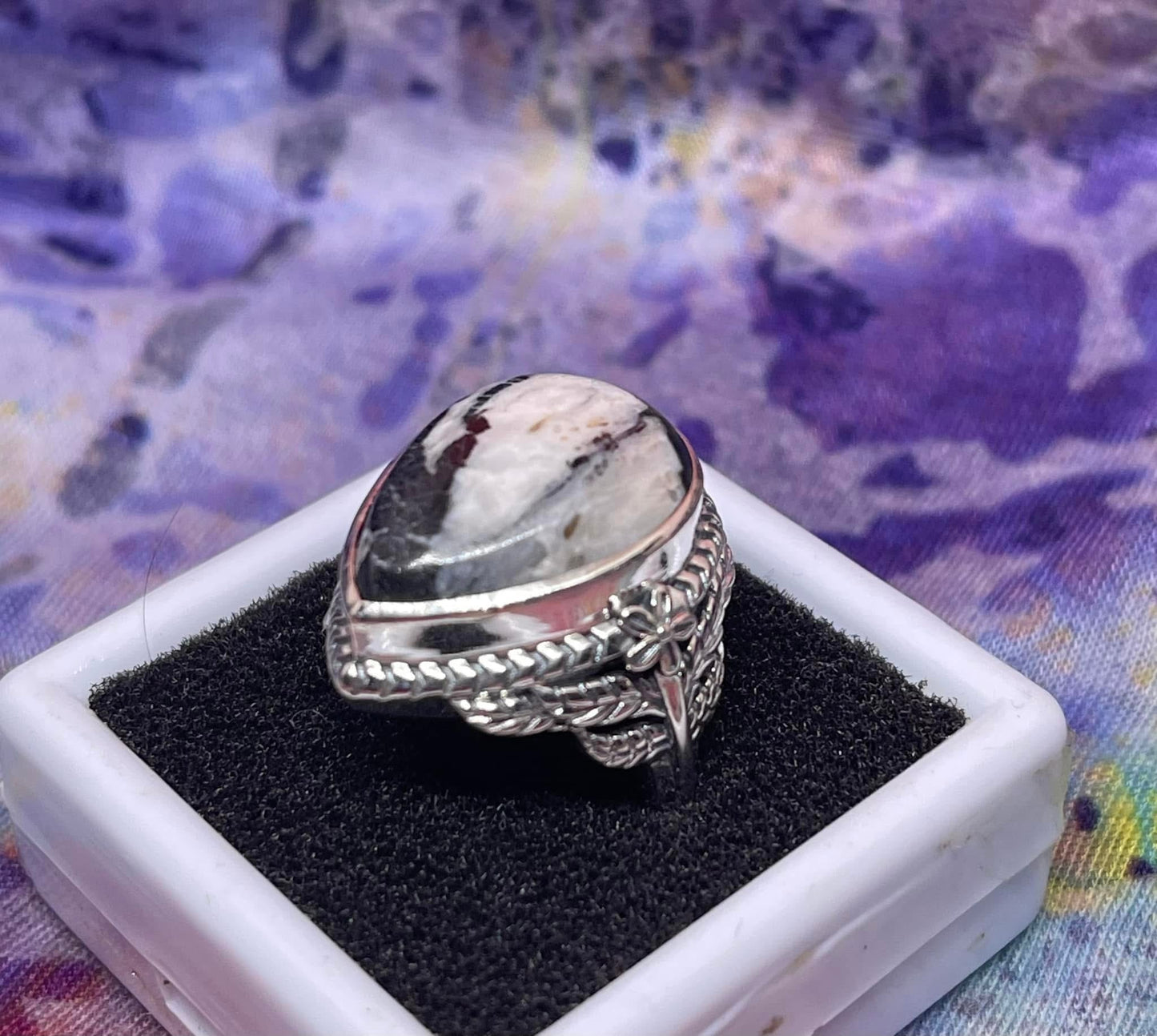 White Buffalo Sterling Silver Size 7 Ring