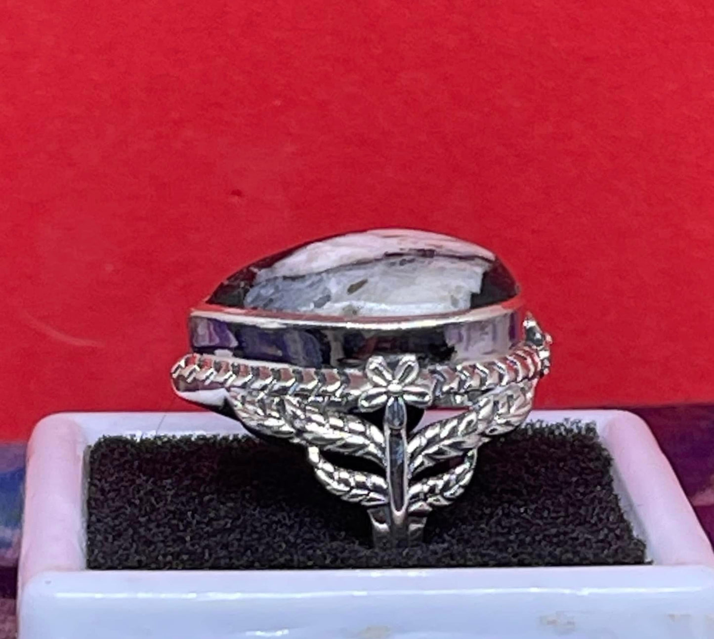 White Buffalo Sterling Silver Size 7 Ring